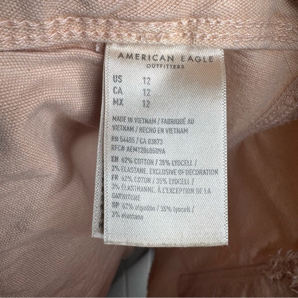 Peachy pink American Eagle cargo shorts! - Picture 10 of 10